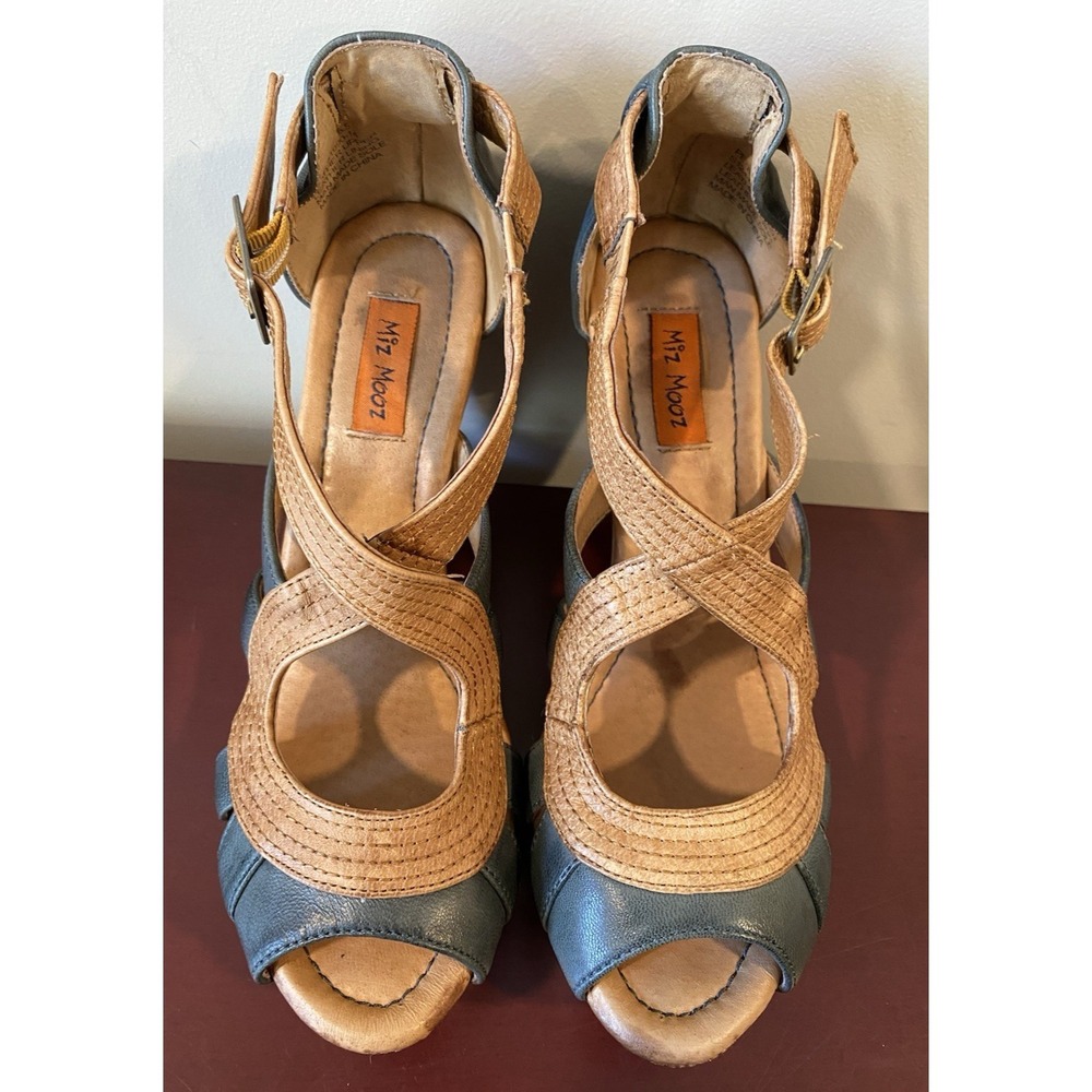 Miz Mooz Petra Wedge Heel Sandals Women's Size 6.5 Blue and Beige Leather Shoes - Picture 5 of 10